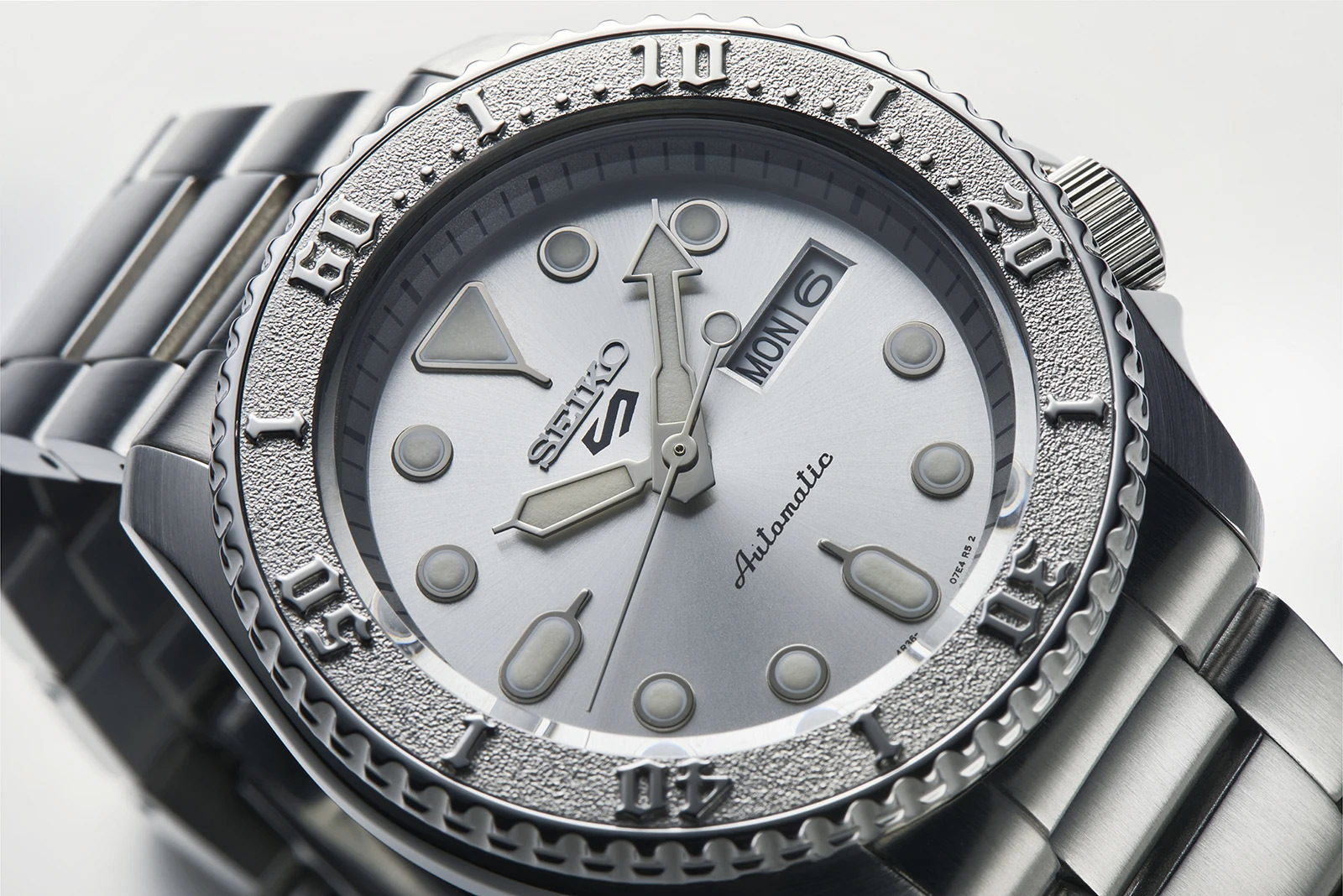 Японские часы Seiko SRPE71K1