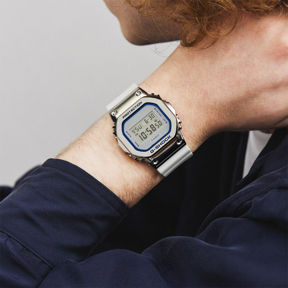 G-SHOCK GM-5600LC-7E