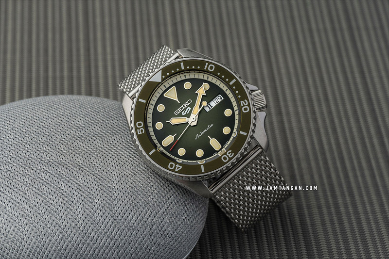 Японские часы Seiko SRPD75K1