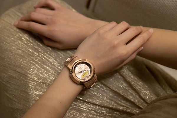 G-SHOCK AWM-500GD-4A