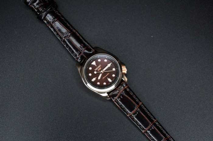 Японские часы Seiko SRE006K1
