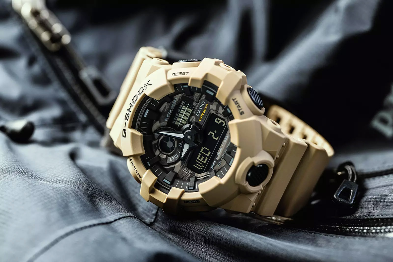 G-SHOCK GA-700CA-5A