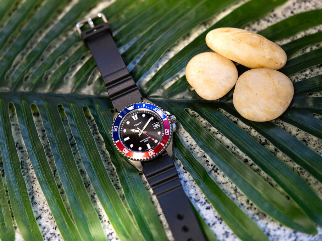 G-SHOCK MDV-10-1A2
