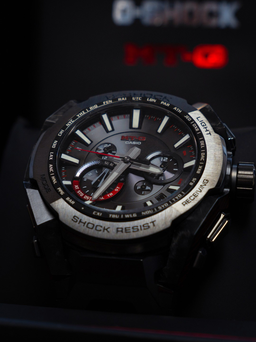G-SHOCK MTG-B4000B-1A