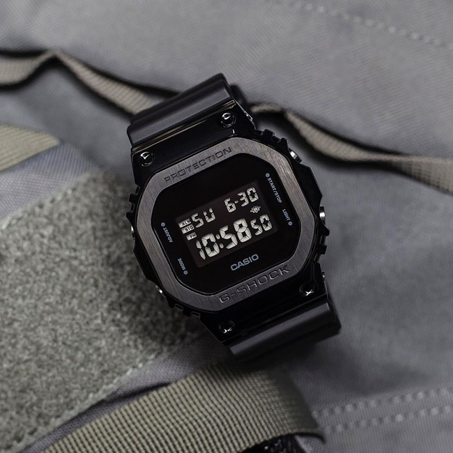 G-SHOCK GM-5600B-1E