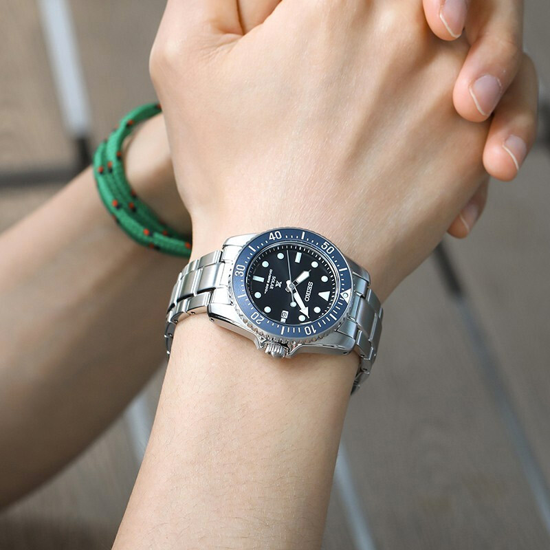 Японские часы Seiko SNE569P1