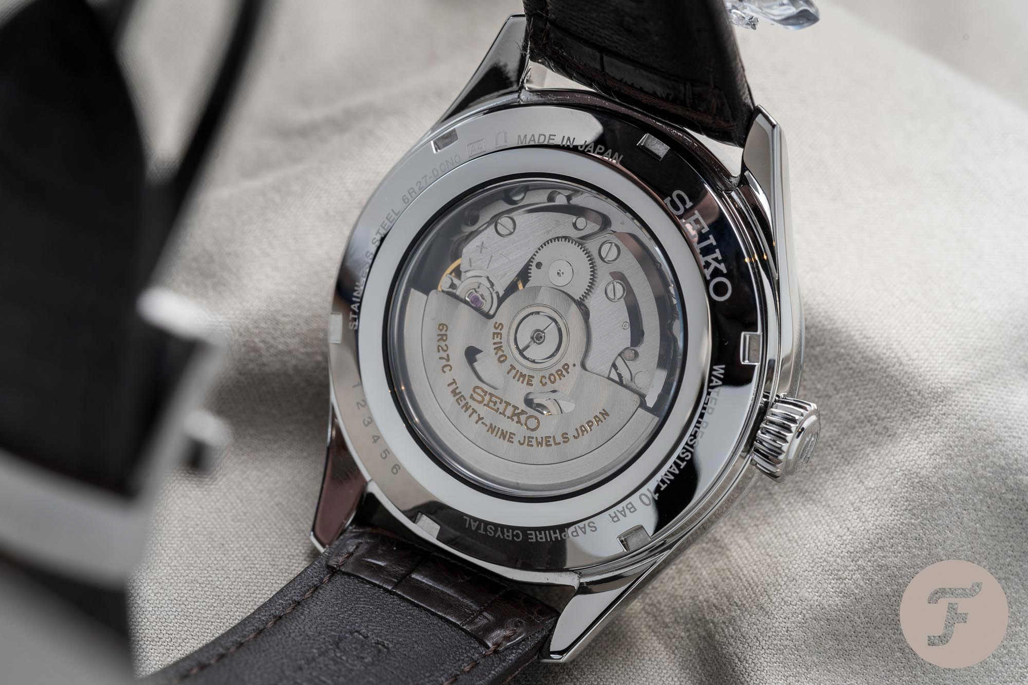 Японские часы Seiko SPB093J1