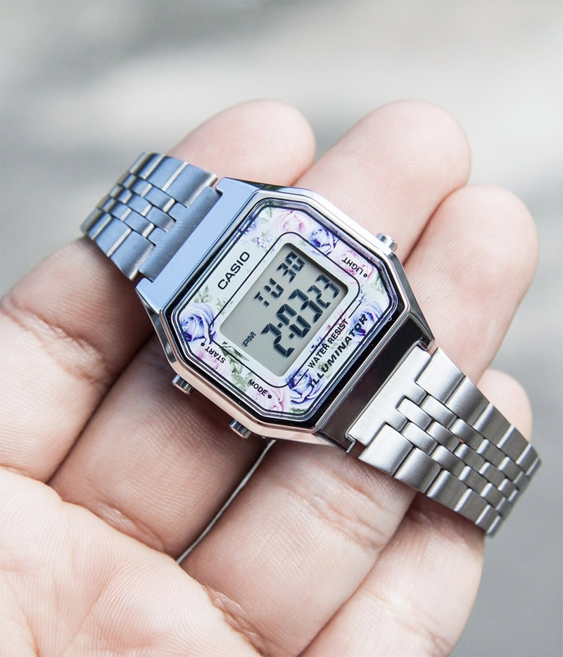 G-SHOCK LA680WA-2C