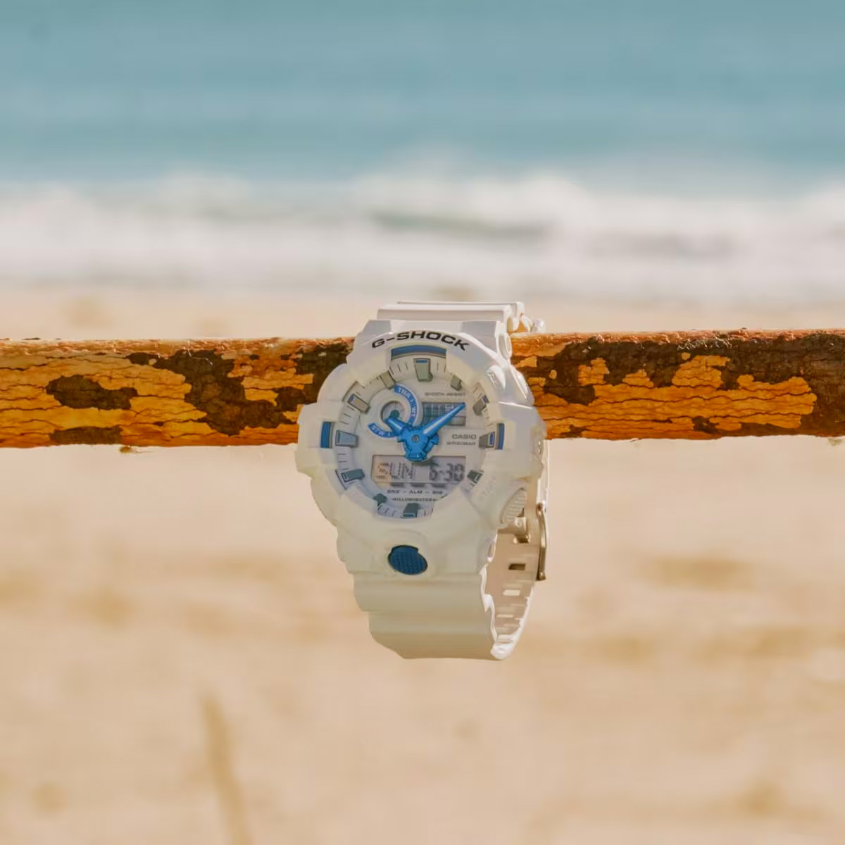 G-SHOCK GA-700HDS-7A