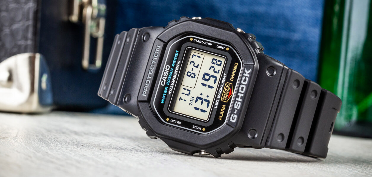 G-SHOCK DW-5600UE-1E