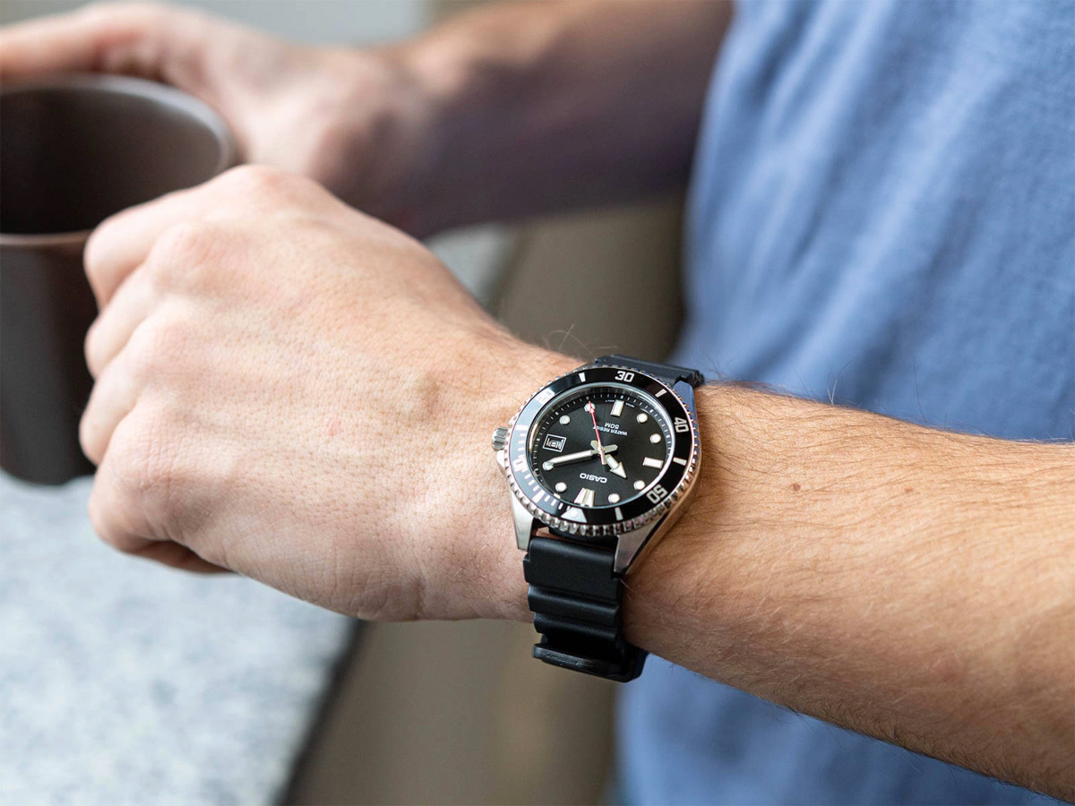 G-SHOCK MDV-10-1A1