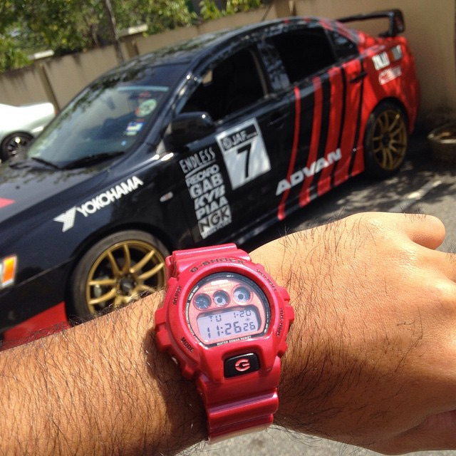 G-SHOCK DW-6900MF-4E