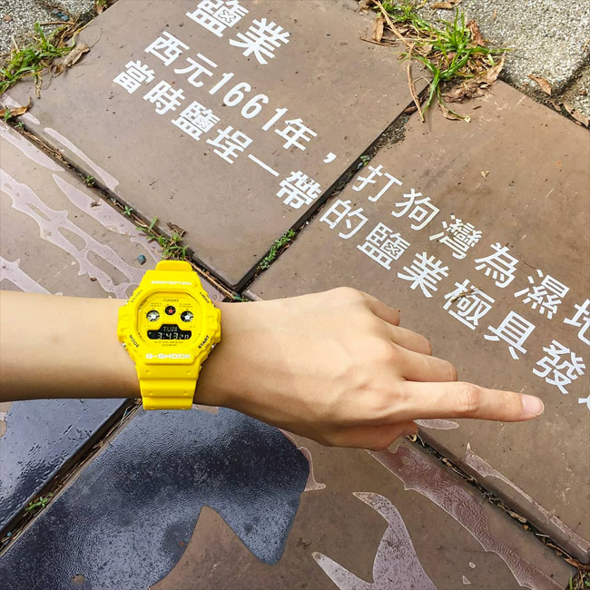 G-SHOCK DW-5900RS-9E