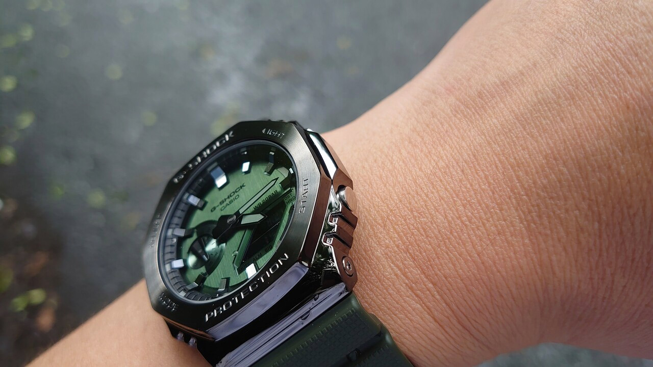 G-SHOCK GM-2100B-3A