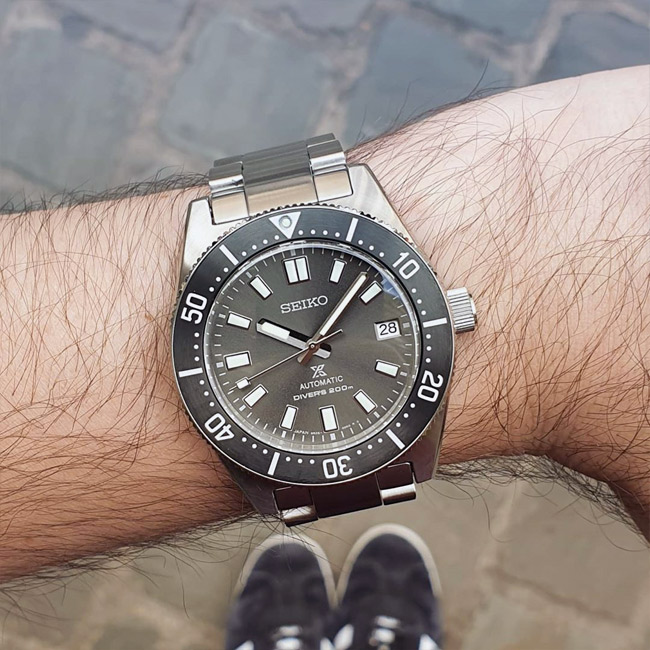Японские часы Seiko SPB143J1