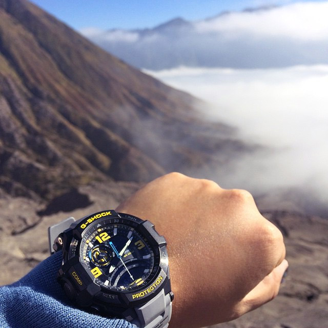 G-SHOCK GA-1000-8A