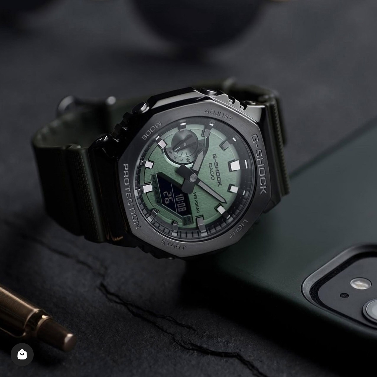G-SHOCK GM-2100B-3A