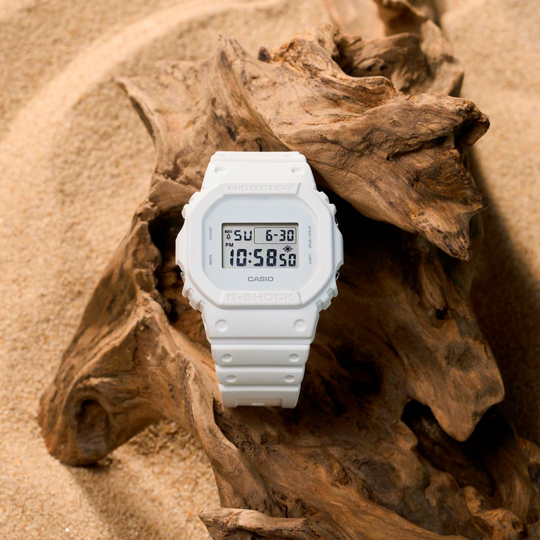 G-SHOCK DW-5600WW-7E