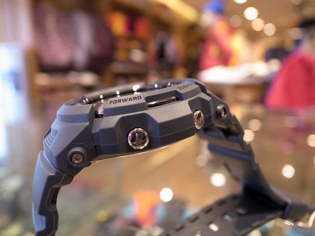 G-SHOCK AWG-M100NV-2A