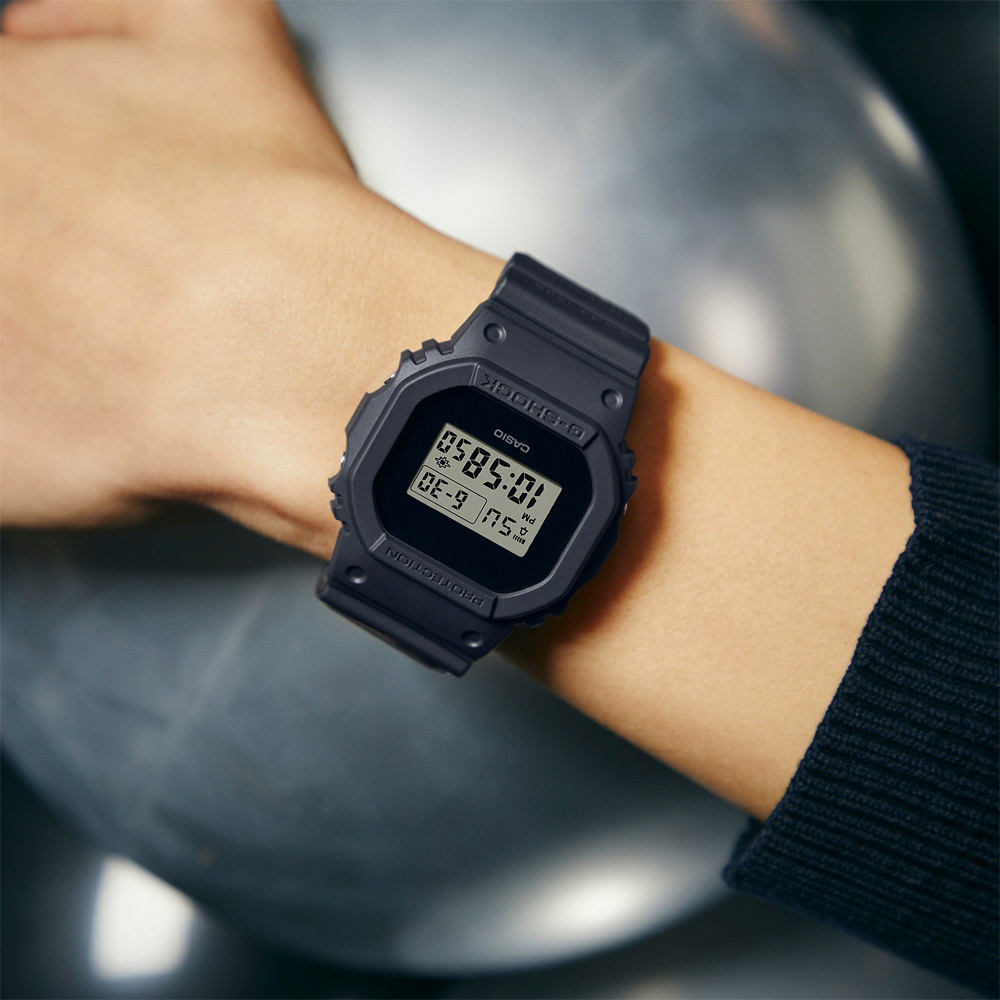 G-SHOCK DWE-5657RE-1E