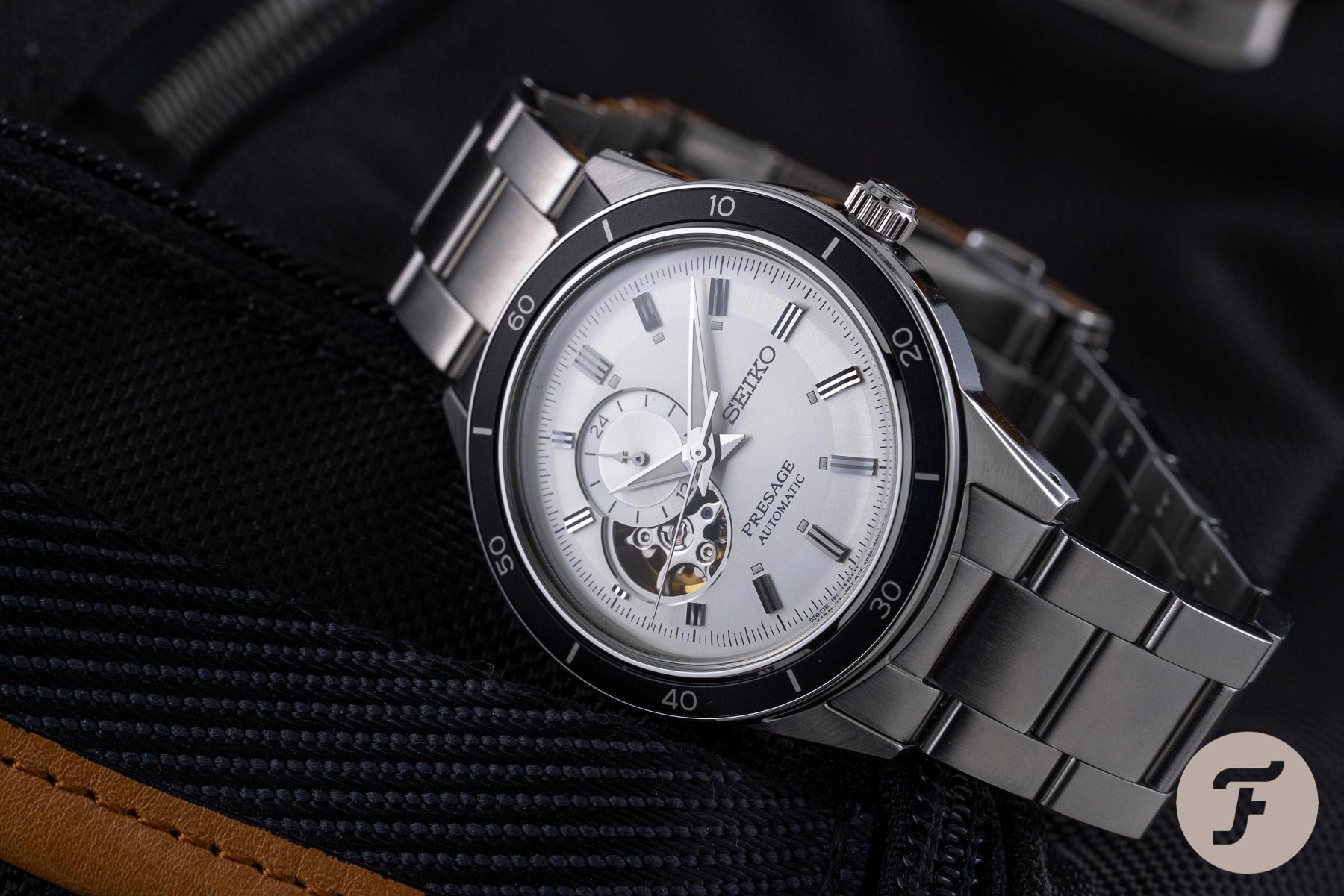 Японские часы Seiko SSA423J1