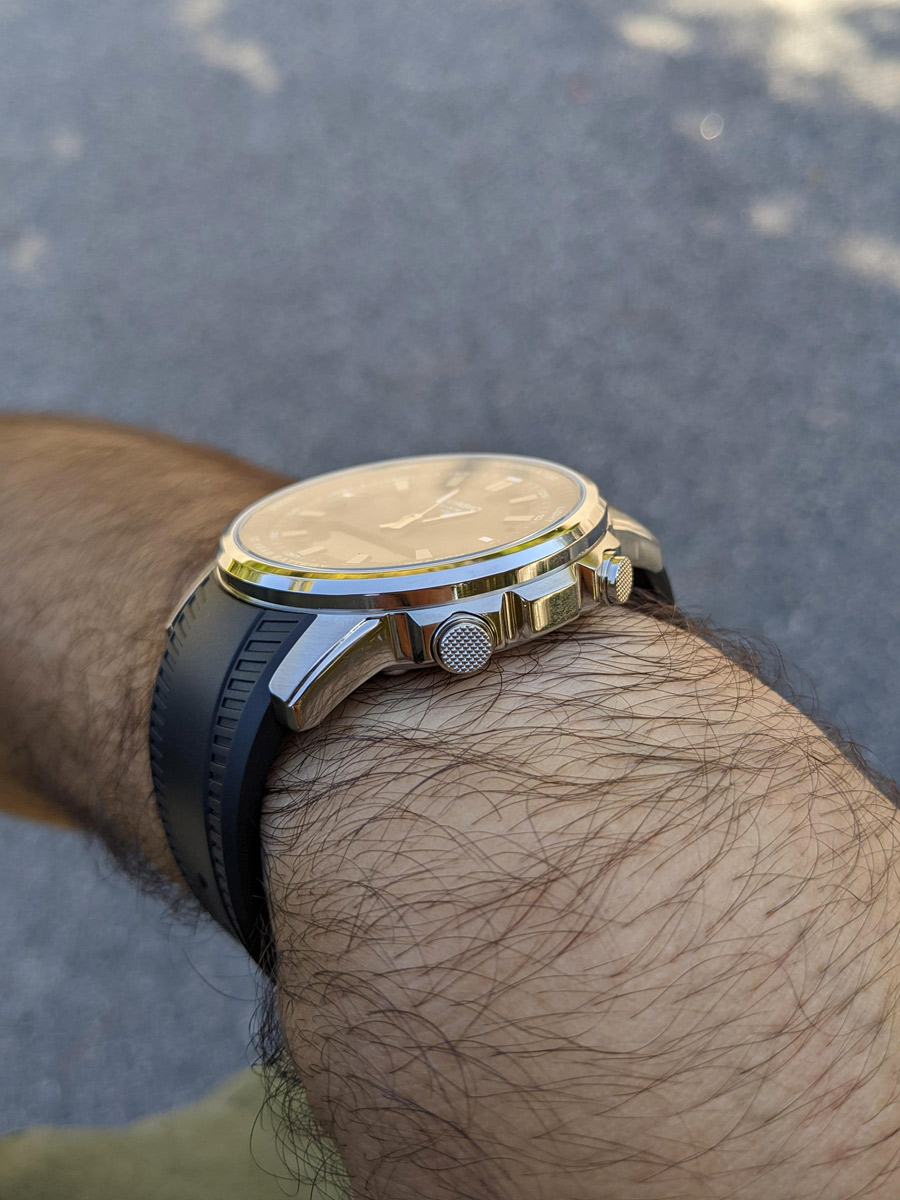 G-SHOCK AMW-880-1A