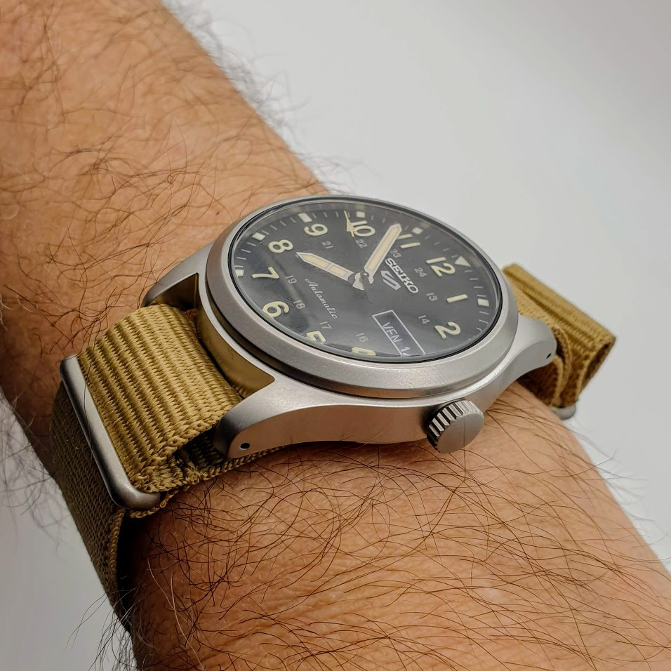 Японские часы Seiko SRPG35K1