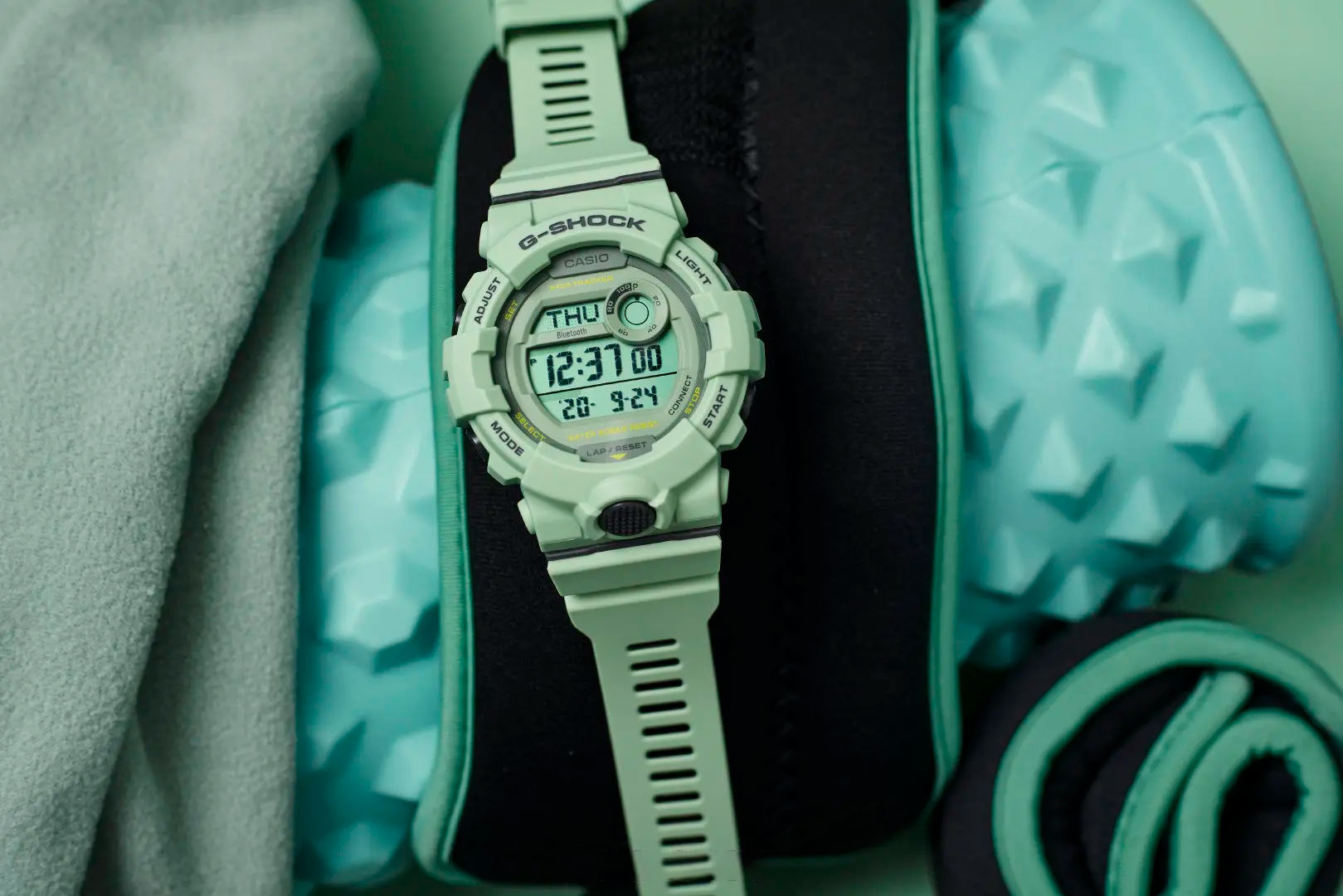 G-SHOCK GMD-B800SU-3E