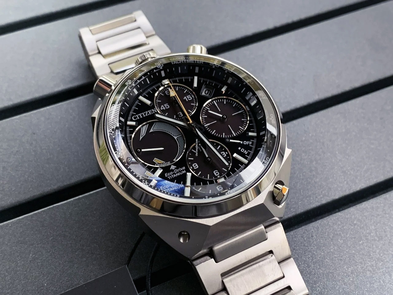Citizen AV0080-88E