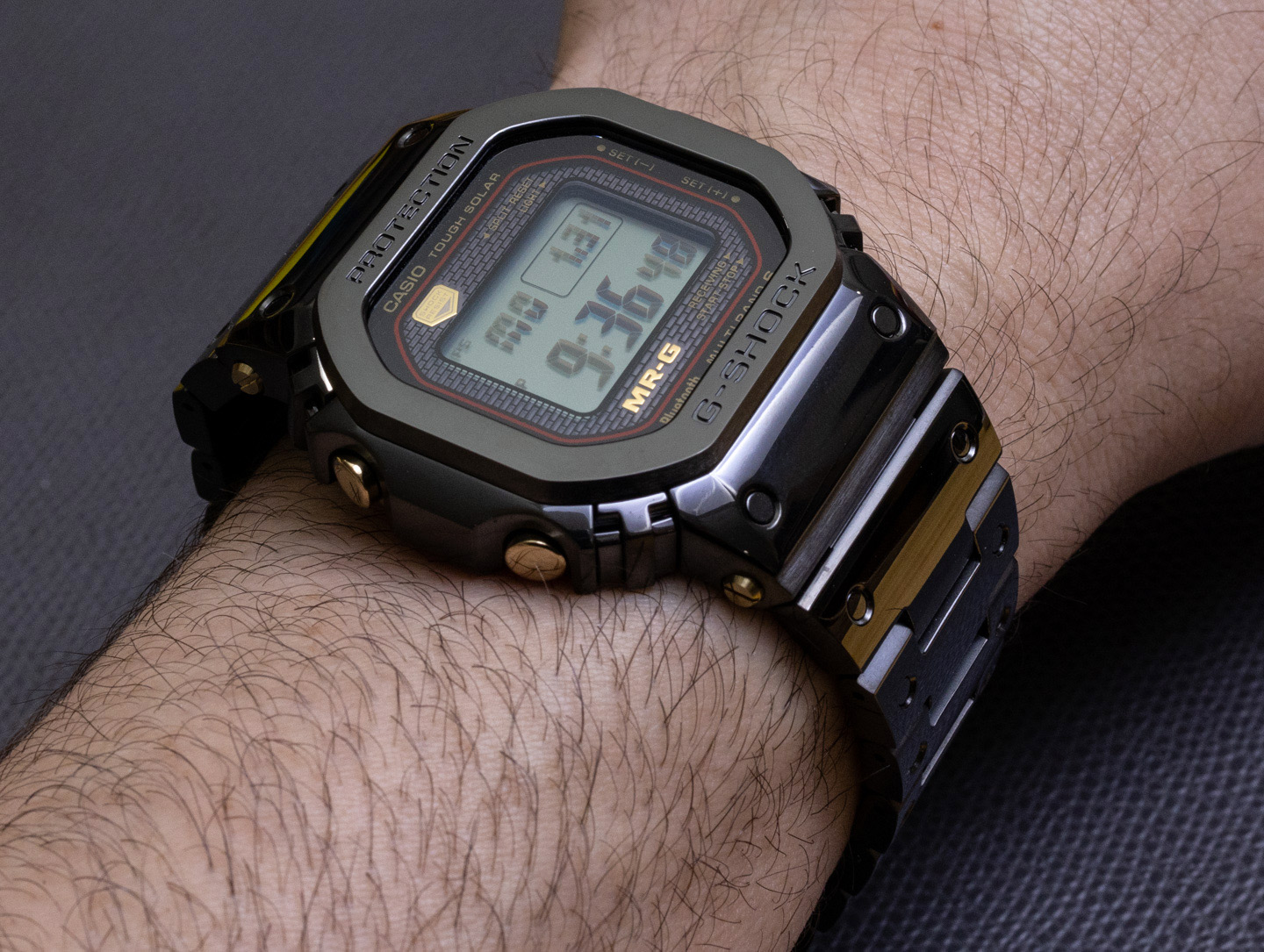 G-SHOCK MRG-B5000B-1E