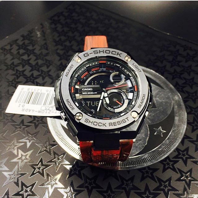G-SHOCK GST-210M-4A