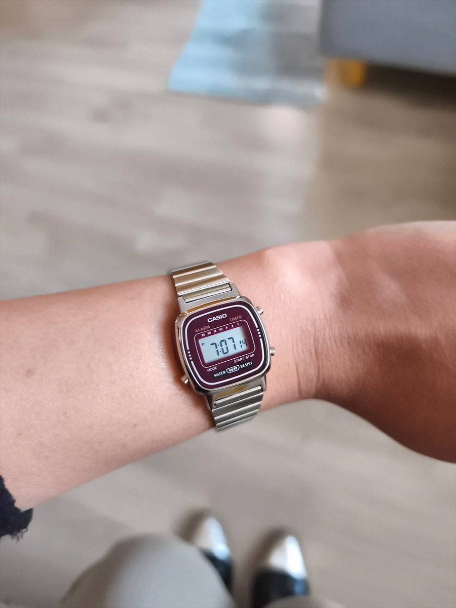 G-SHOCK LA670WA-4E