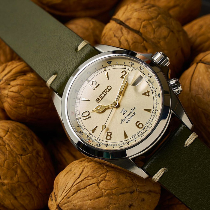 Японские часы Seiko SPB123J1