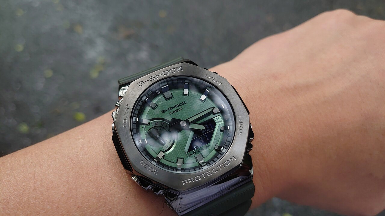 G-SHOCK GM-2100B-3A