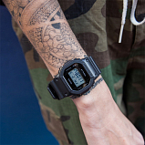 G-SHOCK DW-5600PGB-1E
