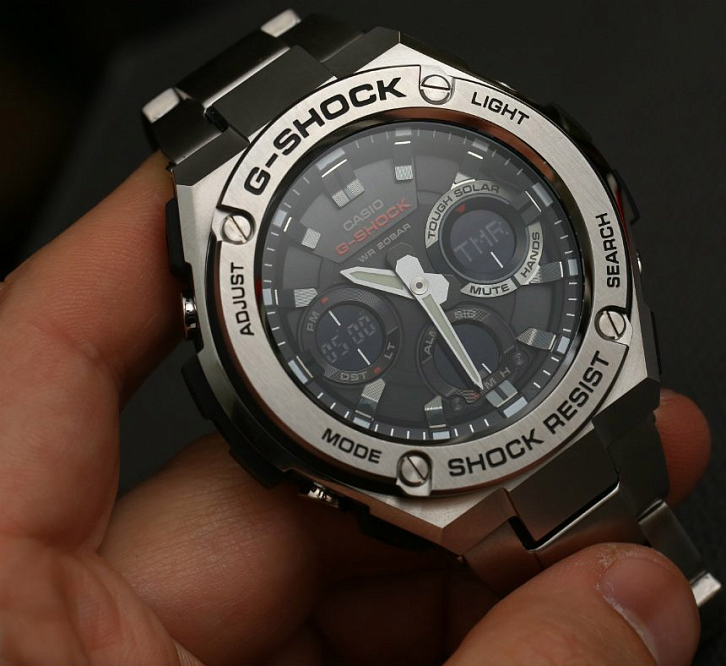 Casio G-Shock GST-S110D-1A — стальная классика G-Steel