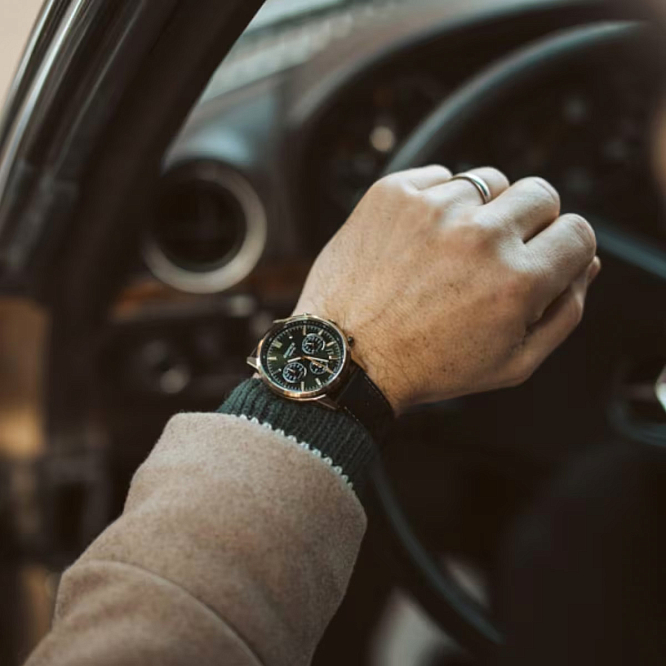 Релиз модели Edifice EFR-575CL-3A уже в России