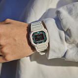 G-SHOCK DW-B5600SF-7E