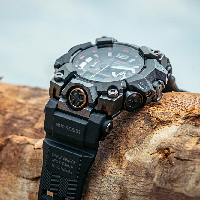 G-Shock GWG-B1000EC-1A — детальный фотообзор модели