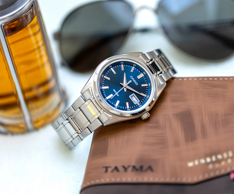 Трехстрелочник Casio MTP-B180D-2A в ретро дизайне