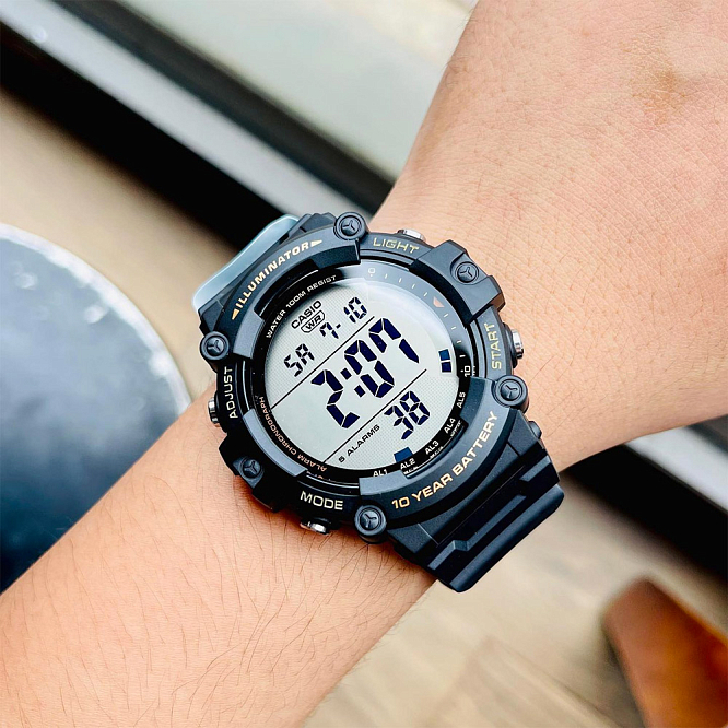 Цифровые Casio AE-1500WHX-1A с крупной индикацией