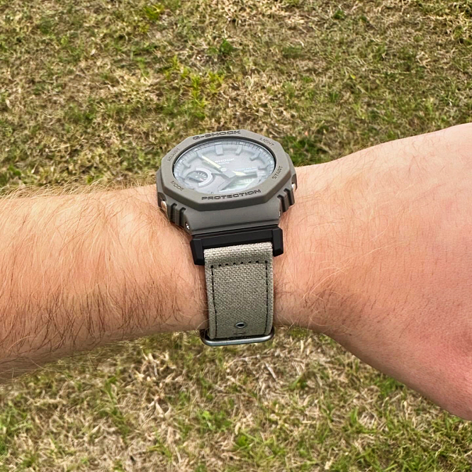 Casio G-Shock GA-B2100CT-5A на ремешке уже в продаже
