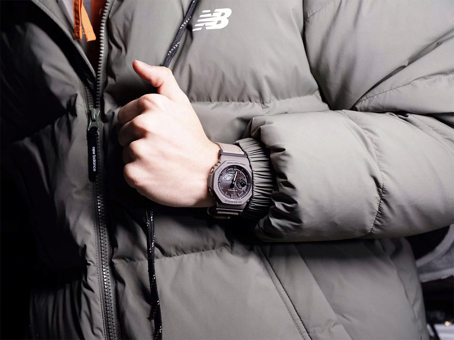Casio G-Shock GA-B2100CT-5A на ремешке уже в продаже