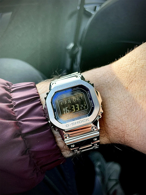 Состоялся релиз модели G-Shock GMW-B5000D-2E в России