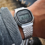 G-SHOCK A140WE-8A