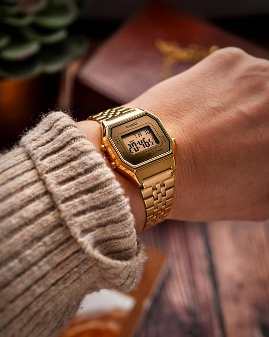 Женские компактные и винтажные Casio LA680WEGV-9A