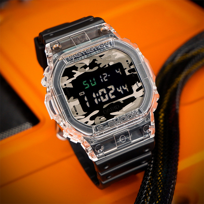G-Shock DW-5600SKC-1E — редкая скелетон лимитка 