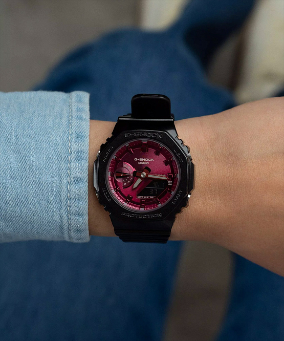 Стильная унисекс модель G-Shock GMA-S2100RB-1A