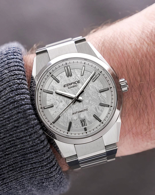 Первая механика Casio Edifice EFK-100D-7A уже в продаже