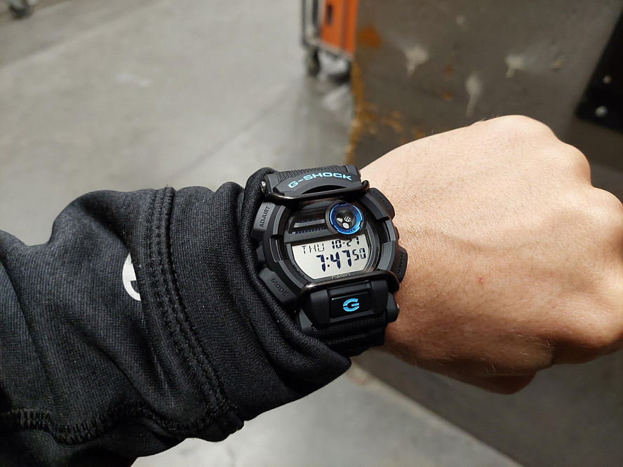 Брутальные Casio G-Shock GD-400-1B2 уже в России